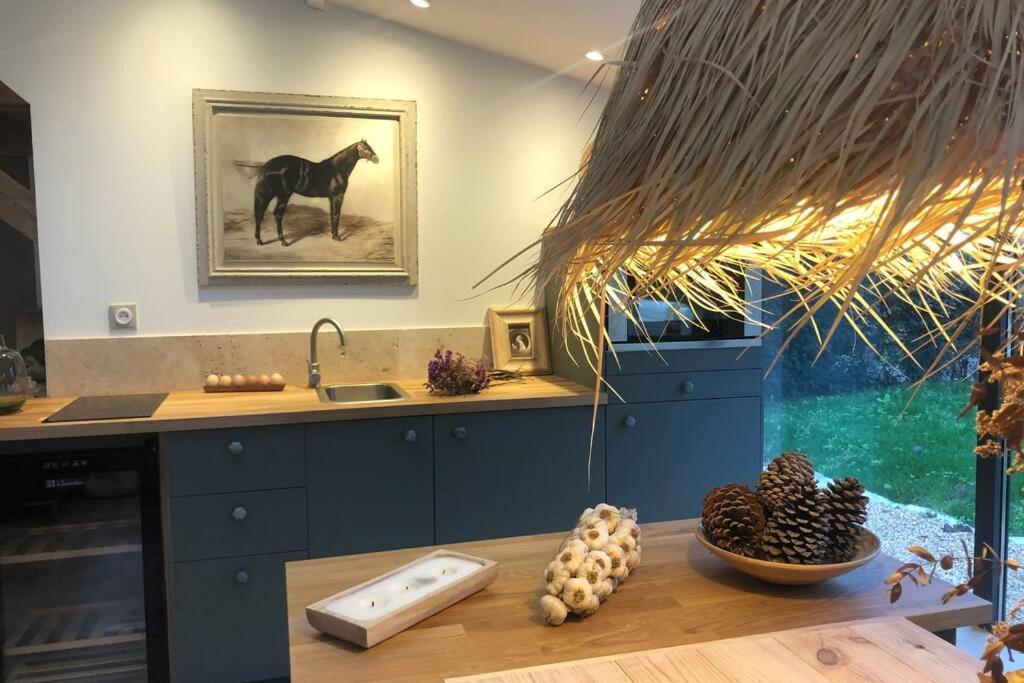 Cottage Normand Avec Sa Grande Piscine Chauffee Toute L Annee Sur Parc Arbore Et Clos En Plein Coeur De La Campagne Adapte Aux Kids Et Dog Friendly Saint-Antonin-de-Sommaire Экстерьер фото