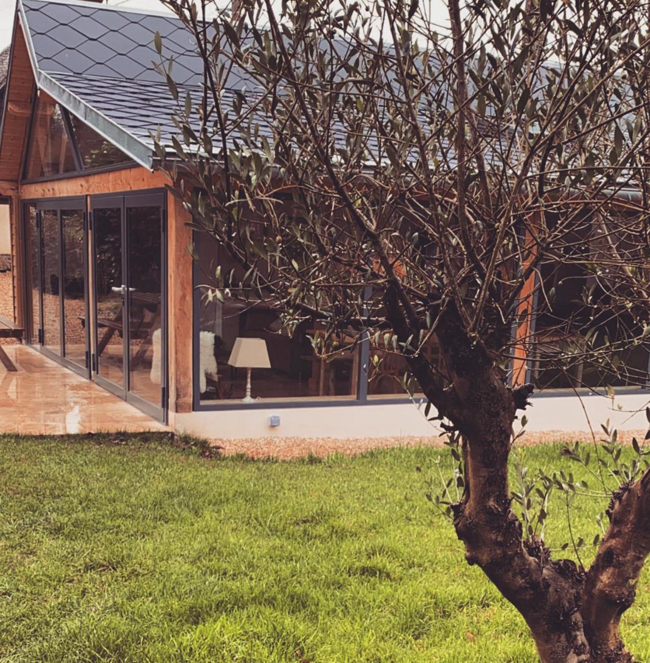 Cottage Normand Avec Sa Grande Piscine Chauffee Toute L Annee Sur Parc Arbore Et Clos En Plein Coeur De La Campagne Adapte Aux Kids Et Dog Friendly Saint-Antonin-de-Sommaire Экстерьер фото