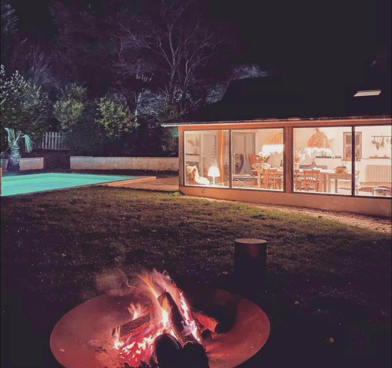 Cottage Normand Avec Sa Grande Piscine Chauffee Toute L Annee Sur Parc Arbore Et Clos En Plein Coeur De La Campagne Adapte Aux Kids Et Dog Friendly Saint-Antonin-de-Sommaire Экстерьер фото
